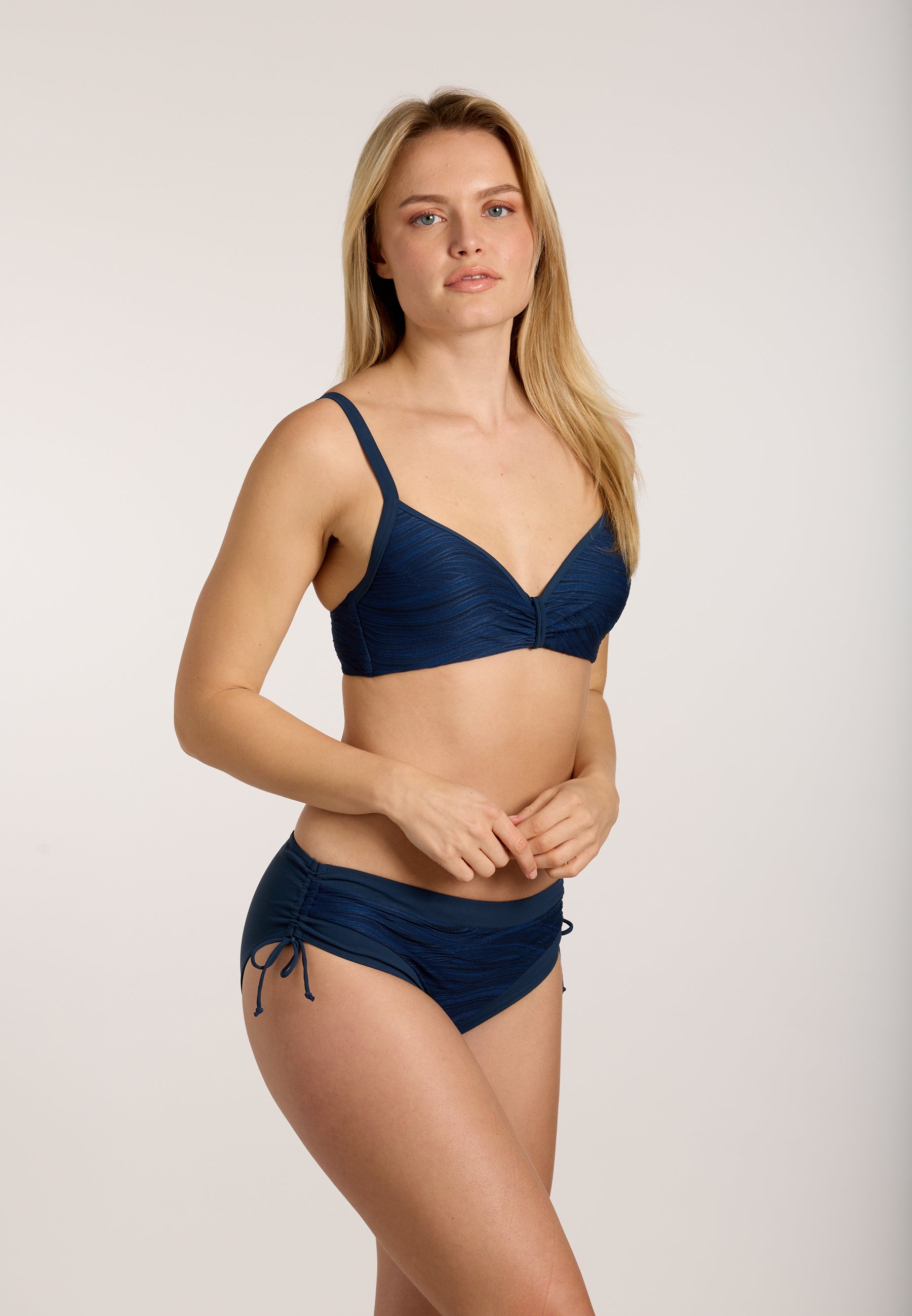 sunflair-maritime-structure-set-damen-bikini-navy-wellen-print-mit-softschalen image 6
