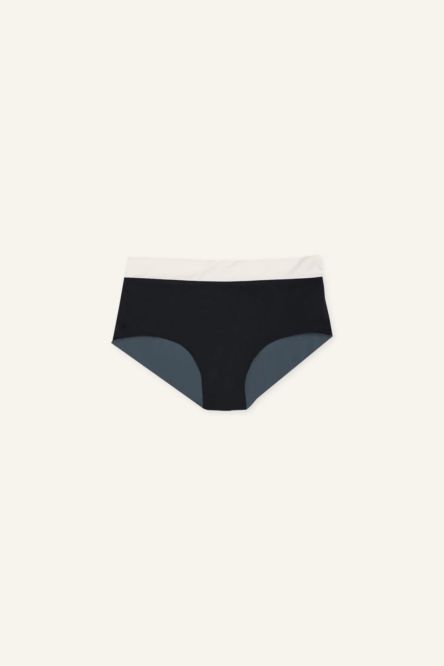 mymarini-shorts-classics-bikinihose-mid-rise-wendbar image 4