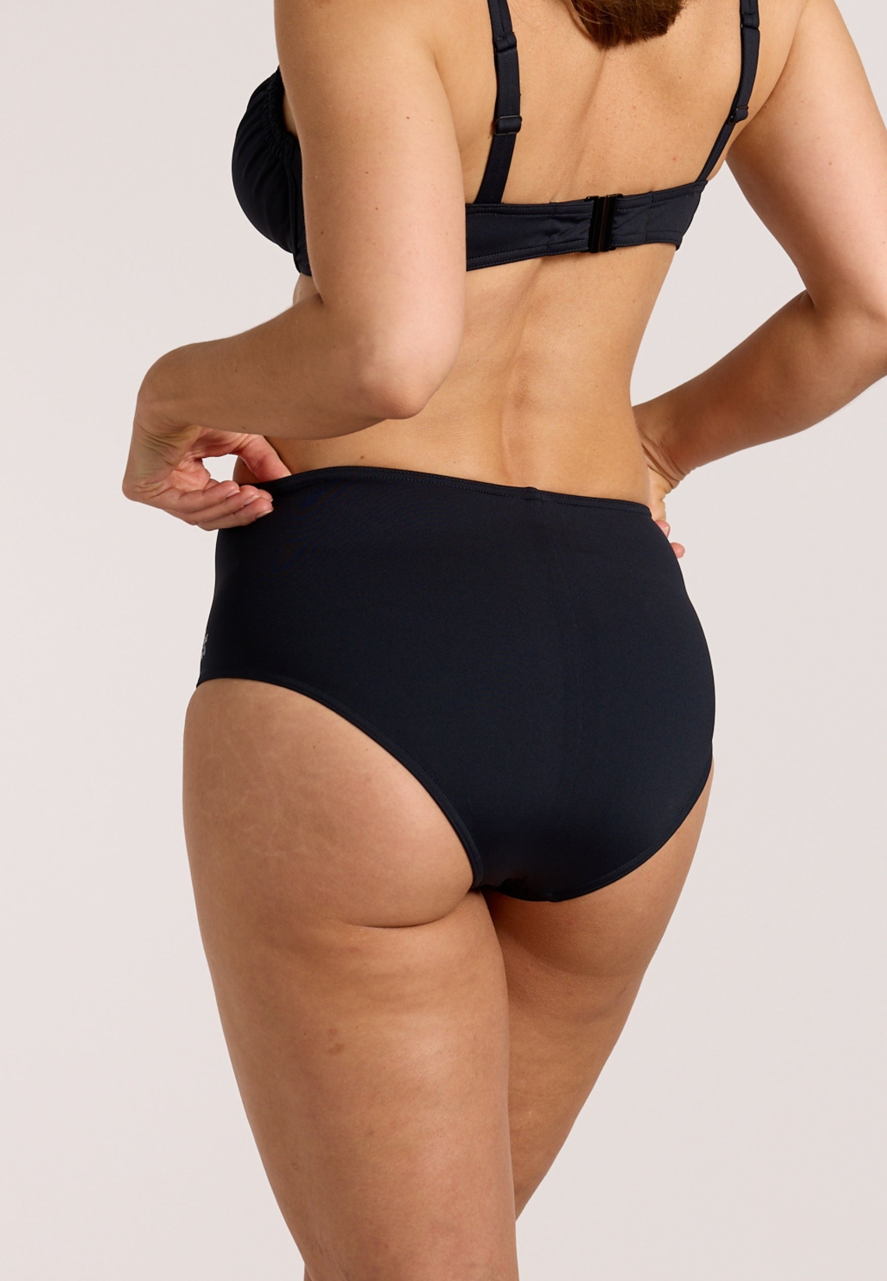 sunflair-color-up-bottom-bikinihose-high-waist image 4