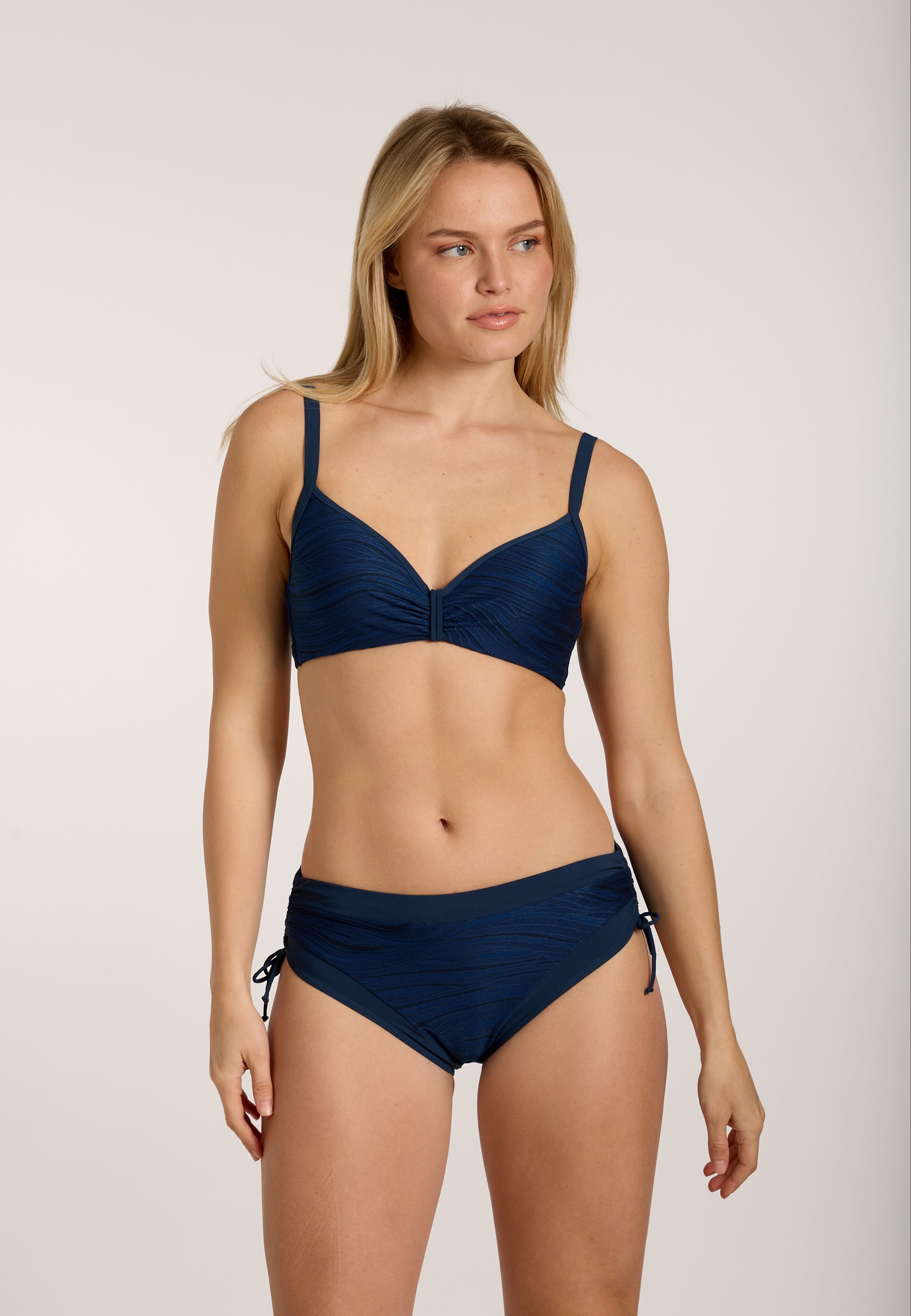 sunflair-maritime-structure-set-damen-bikini-navy-wellen-print-mit-softschalen image 2