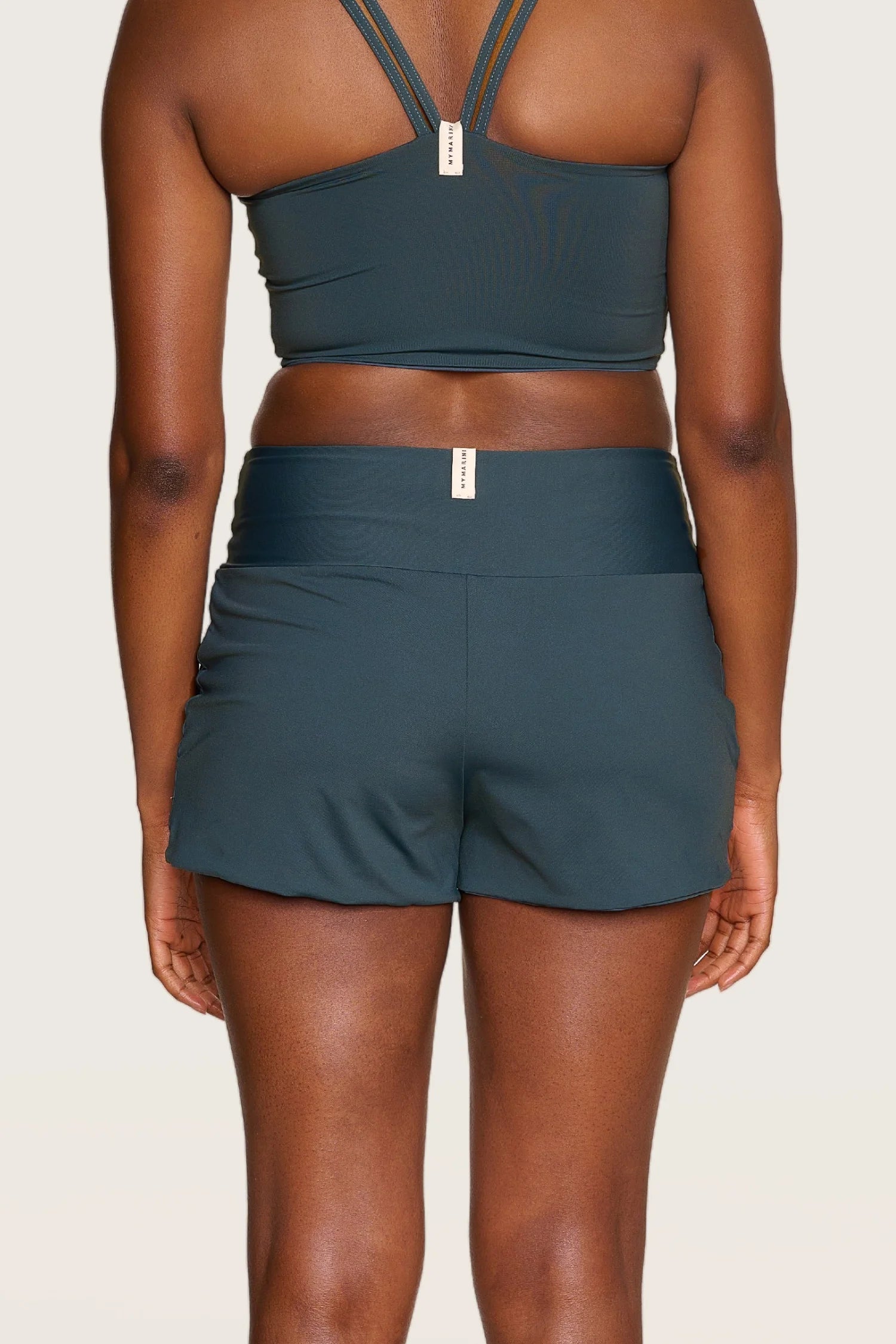 mymarini-loose-shorts-classics-aktive-shorts-mit-taschen-black-grey image 6