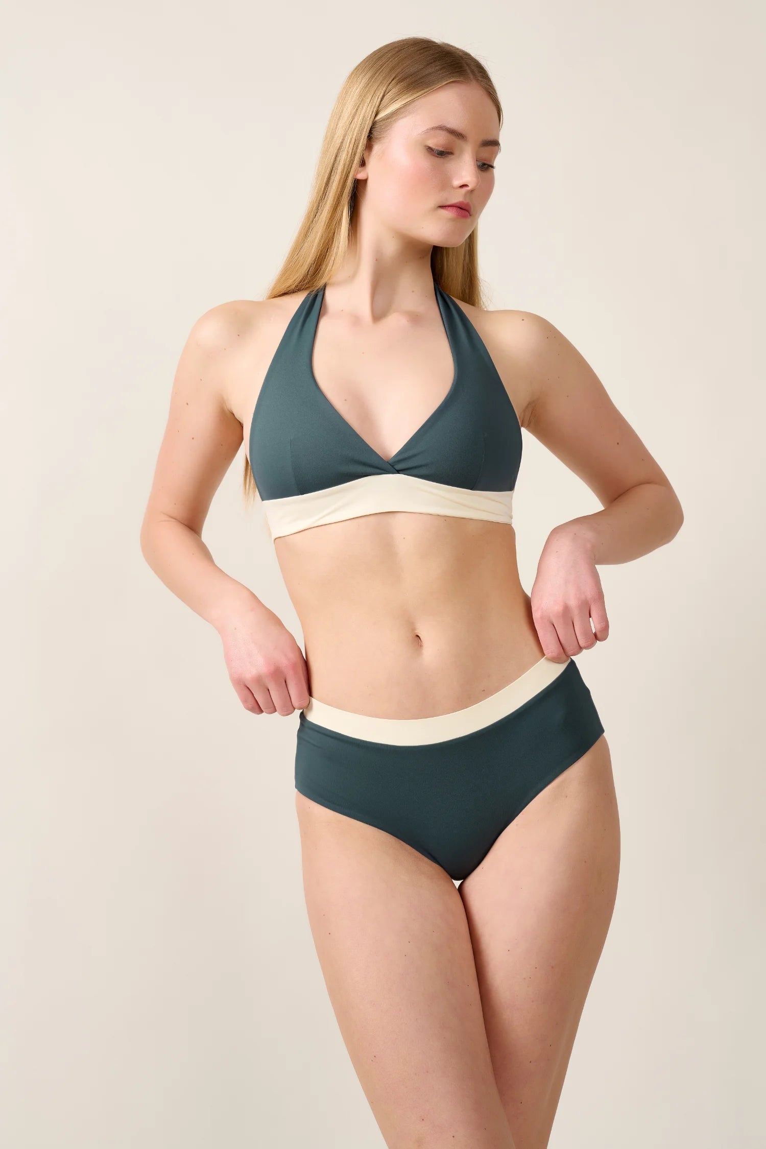 mymarini-shorts-classics-bikinihose-mid-rise-wendbar image 2