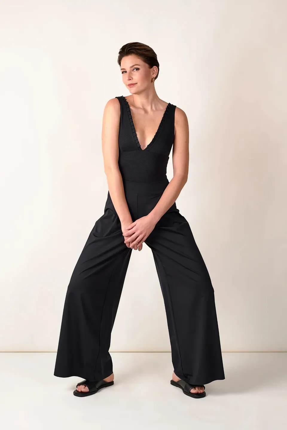 mymarini-trousers-classics-hose-weite-plissee-hose-mit-high-waist-in-schwarz image 1