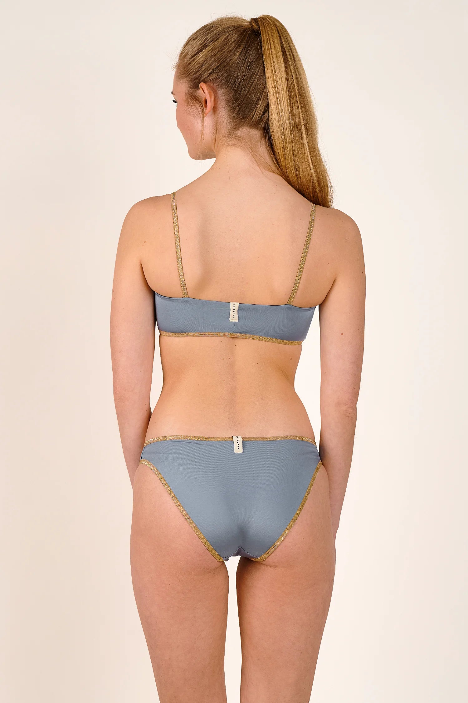 mymarini-pants-classic-shine-bikini-hose-klassische-hose-mit-mittelhohem-beinaus image 3