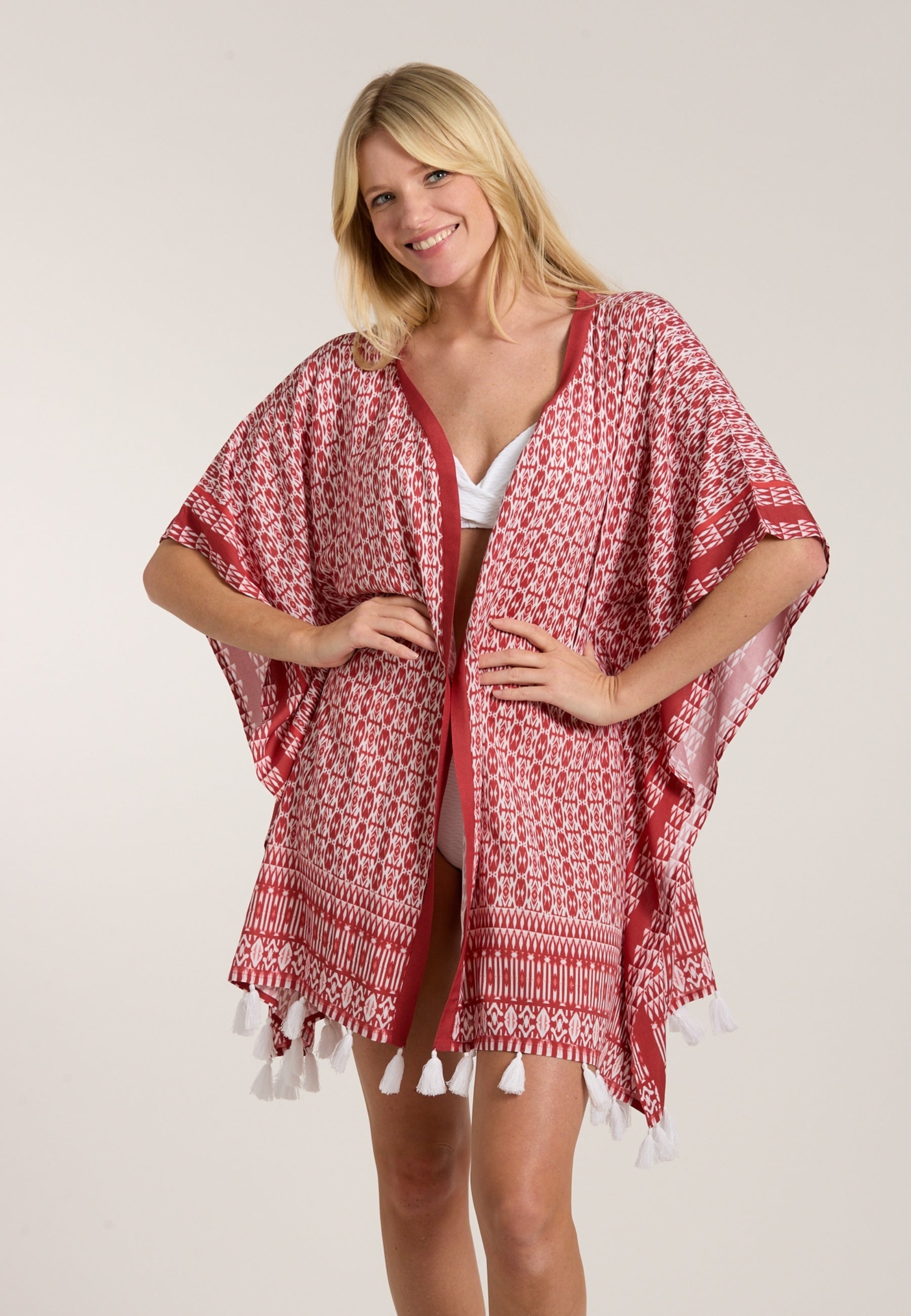 olympia-ethno-beach-cape-strandponcho-berwurf-mit-ikat-print-und-quasten image 1