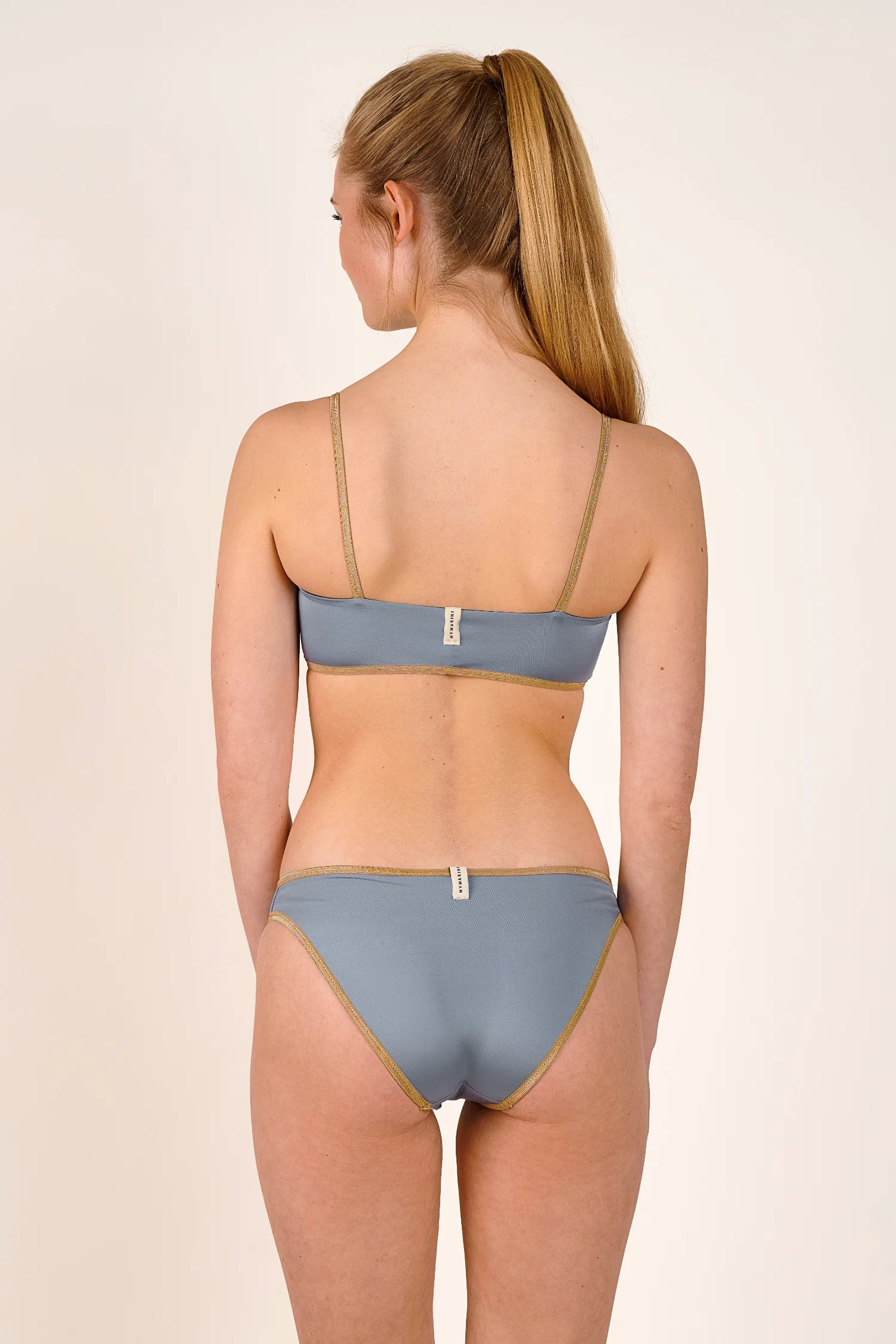 mymarini-sunny-set-crystal-grey-bikini-bralette-mit-shine-trim image 8