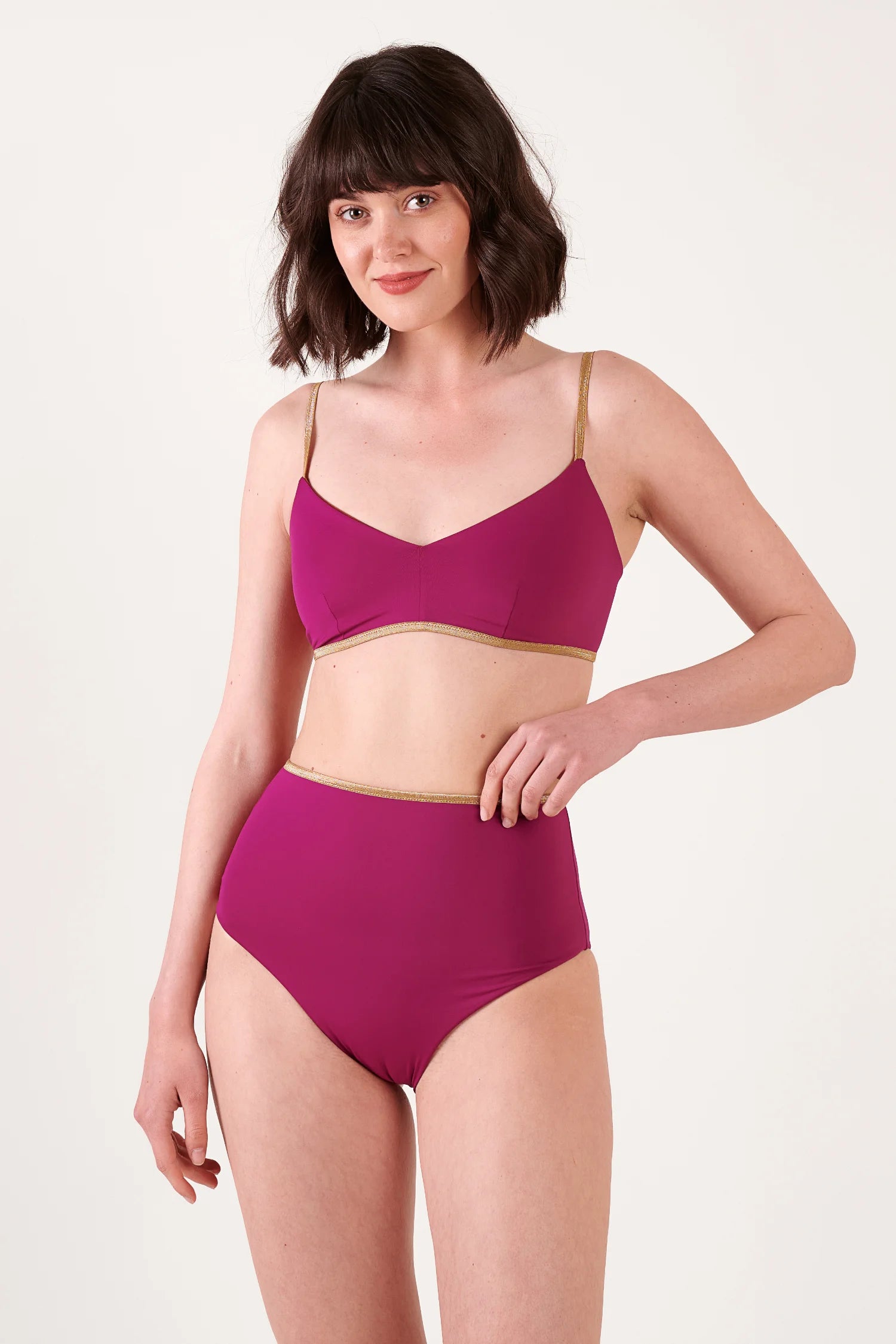 mymarini-highwaist-shorts-shine-highwaist-bikinihose-goldtrim image 2