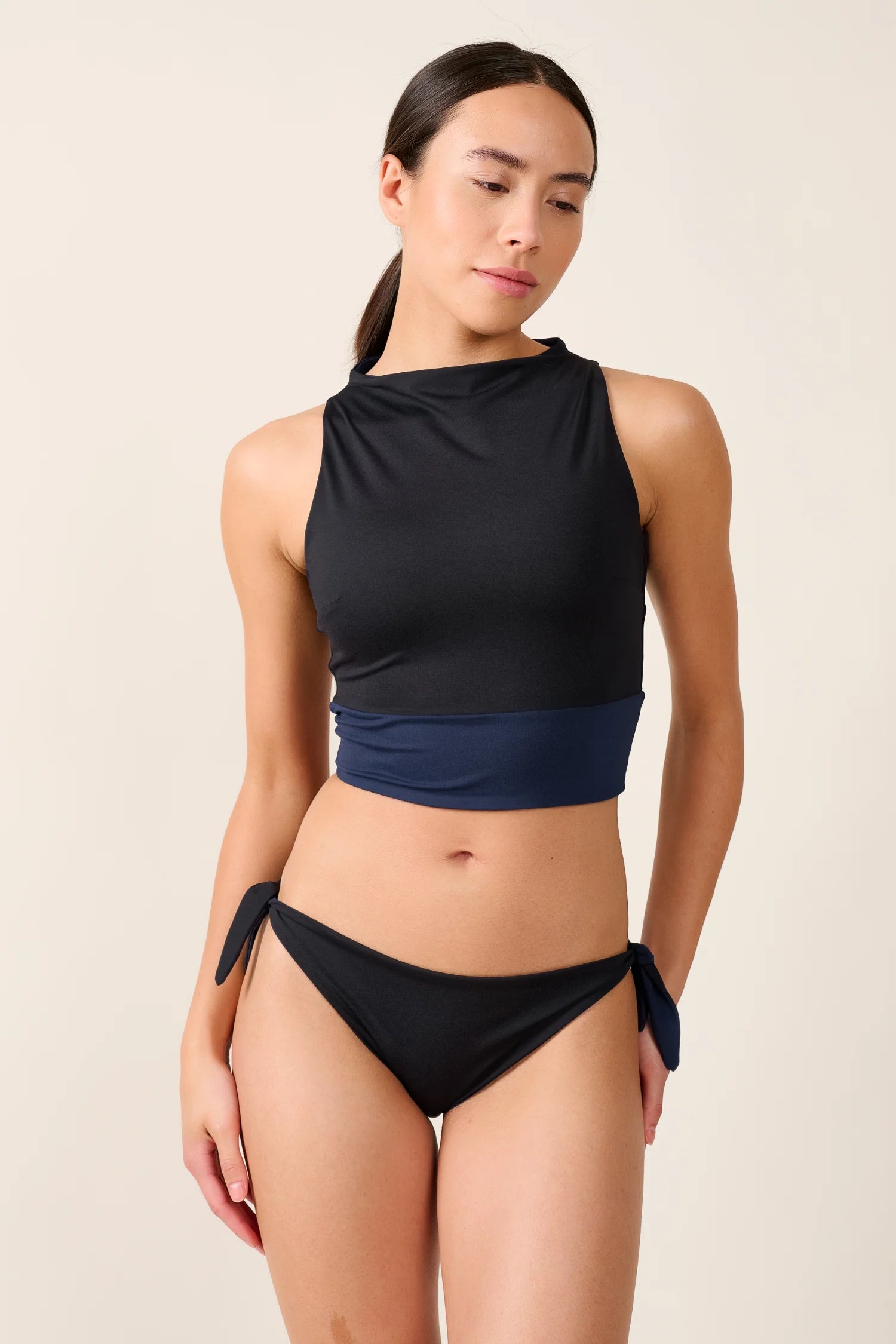 mymarini-surf-top-classics-bikini-crop-top-wendbar-mini-shape image 6