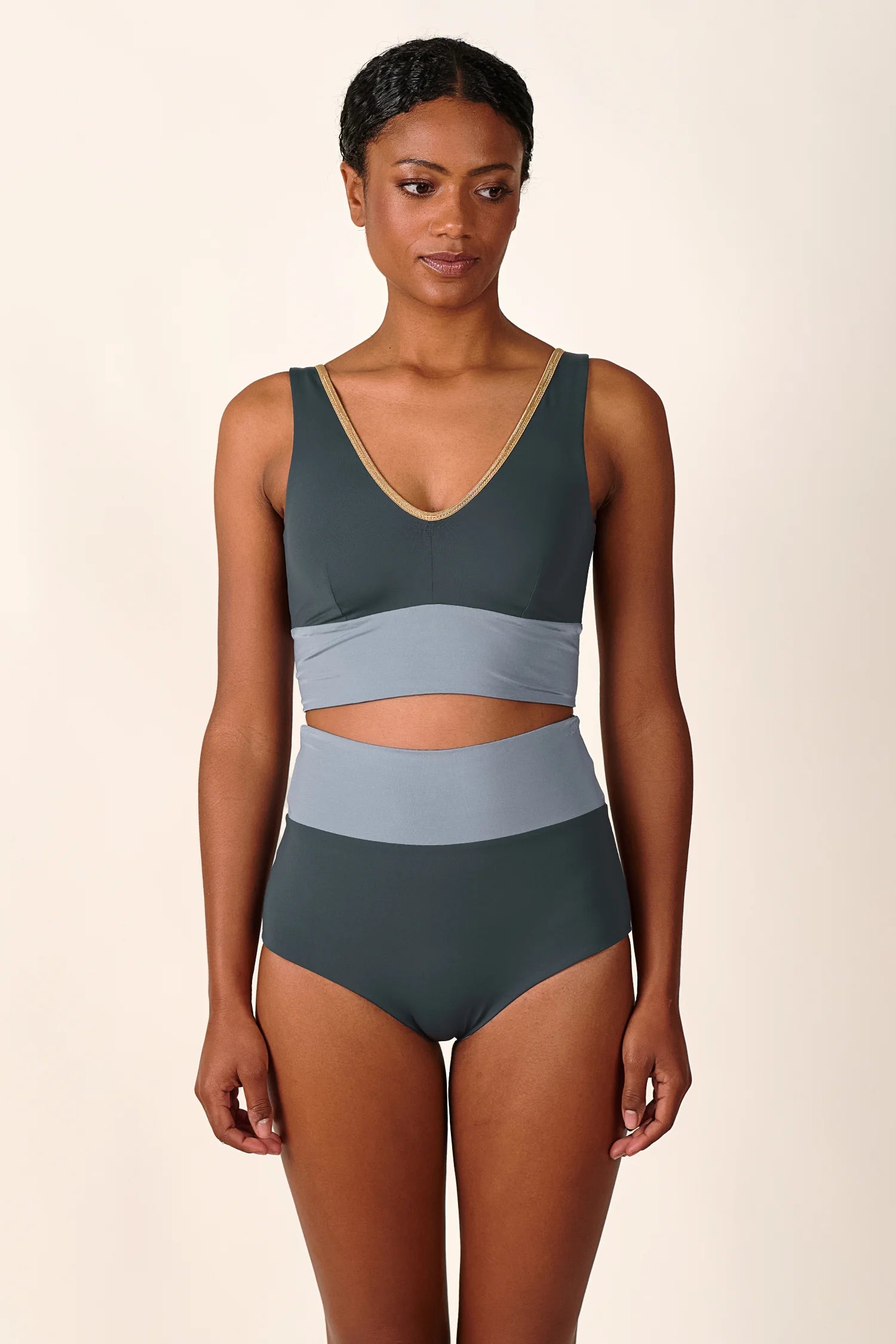 mymarini-surf-shorts-classic-shine-bikinihose-highwaist-shimmer image 2