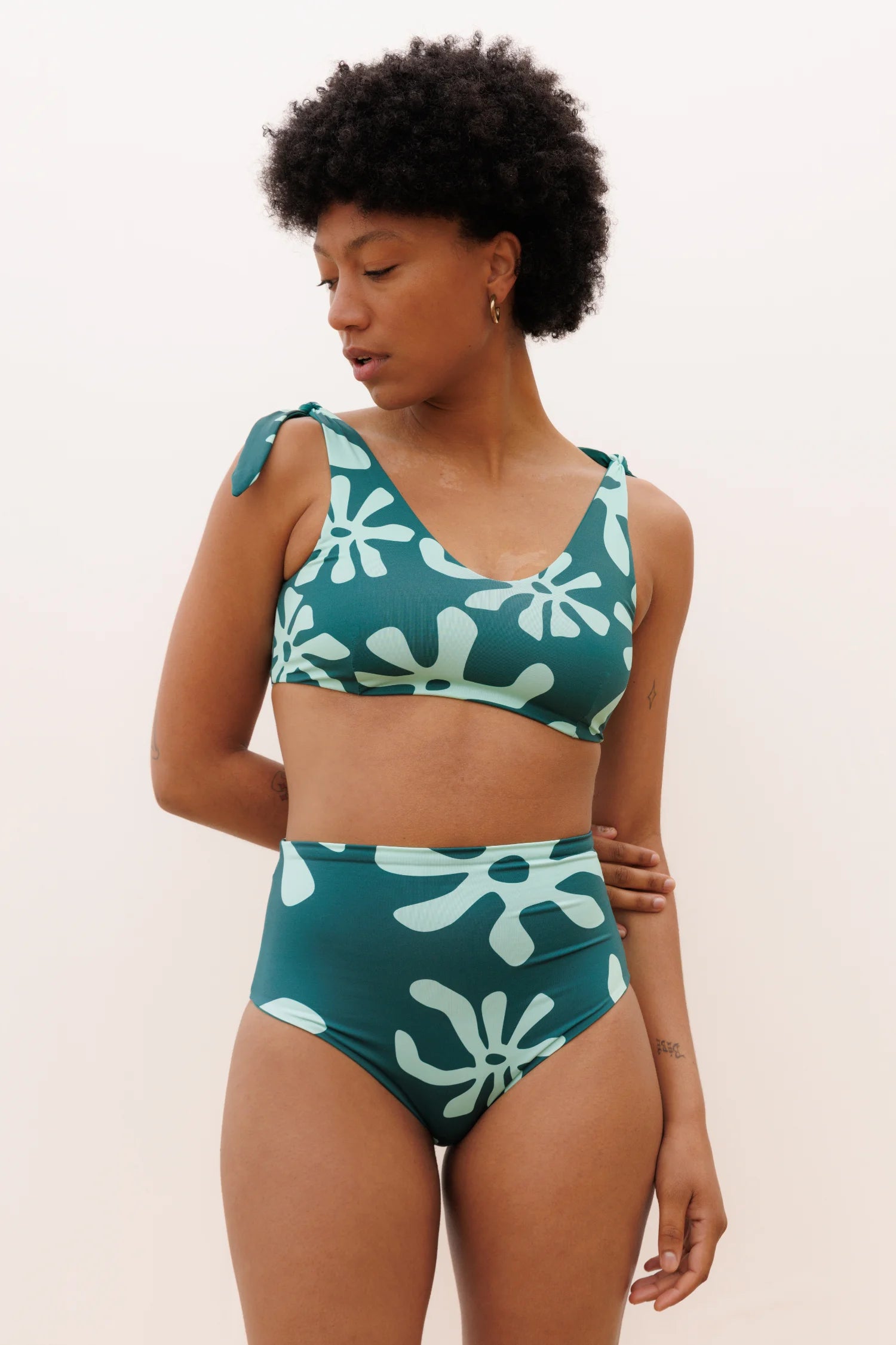 mymarini-holiday-bra-bloom-bikini-oberteil-floral-wendbar image 3