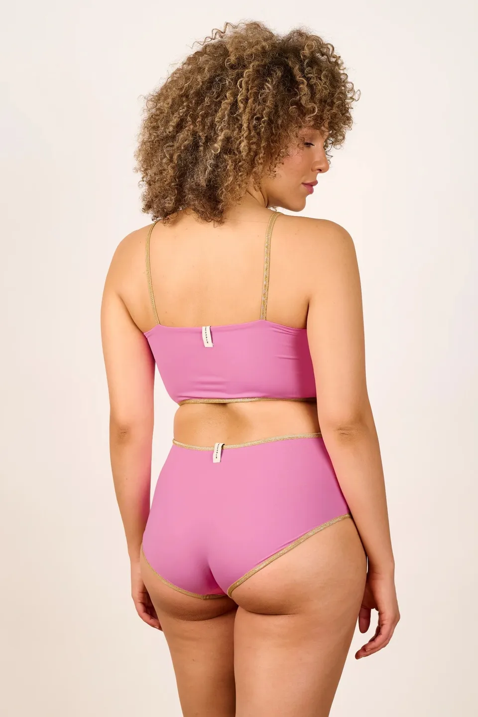 mymarini-shorts-shine-memories-bikini-hose-hipster-mit-mid-rise-und-gold-trim-pi image 1