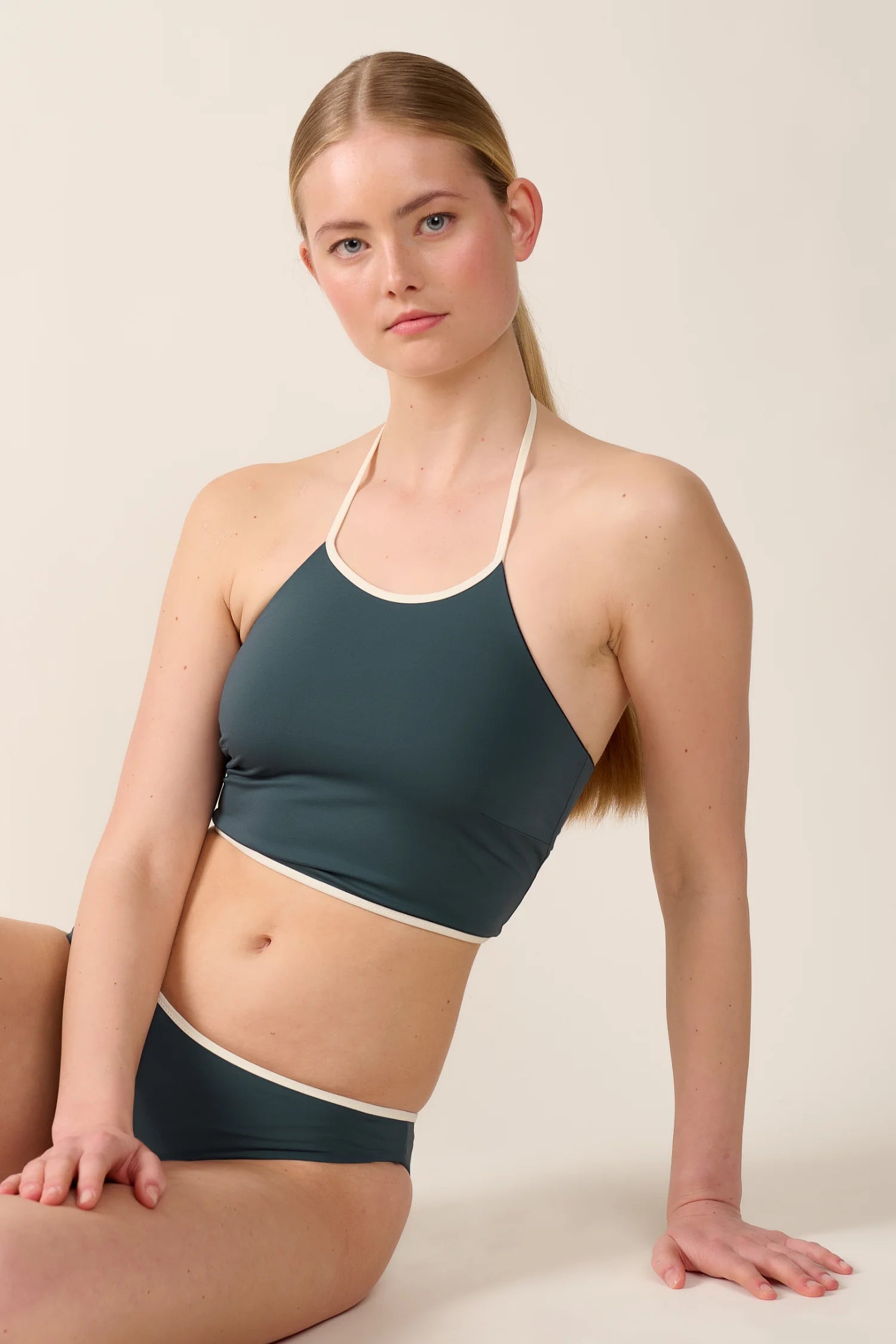 mymarini-grace-top-classics-bikini-oberteil-schwarz-grau-wei-wendbar image 4