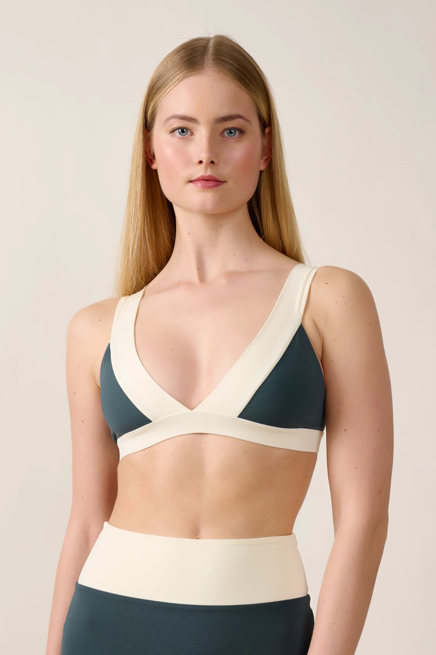 mymarini-lady-top-classics-bikini-oberteil-schwarz-grau-wei-wendbar image 3