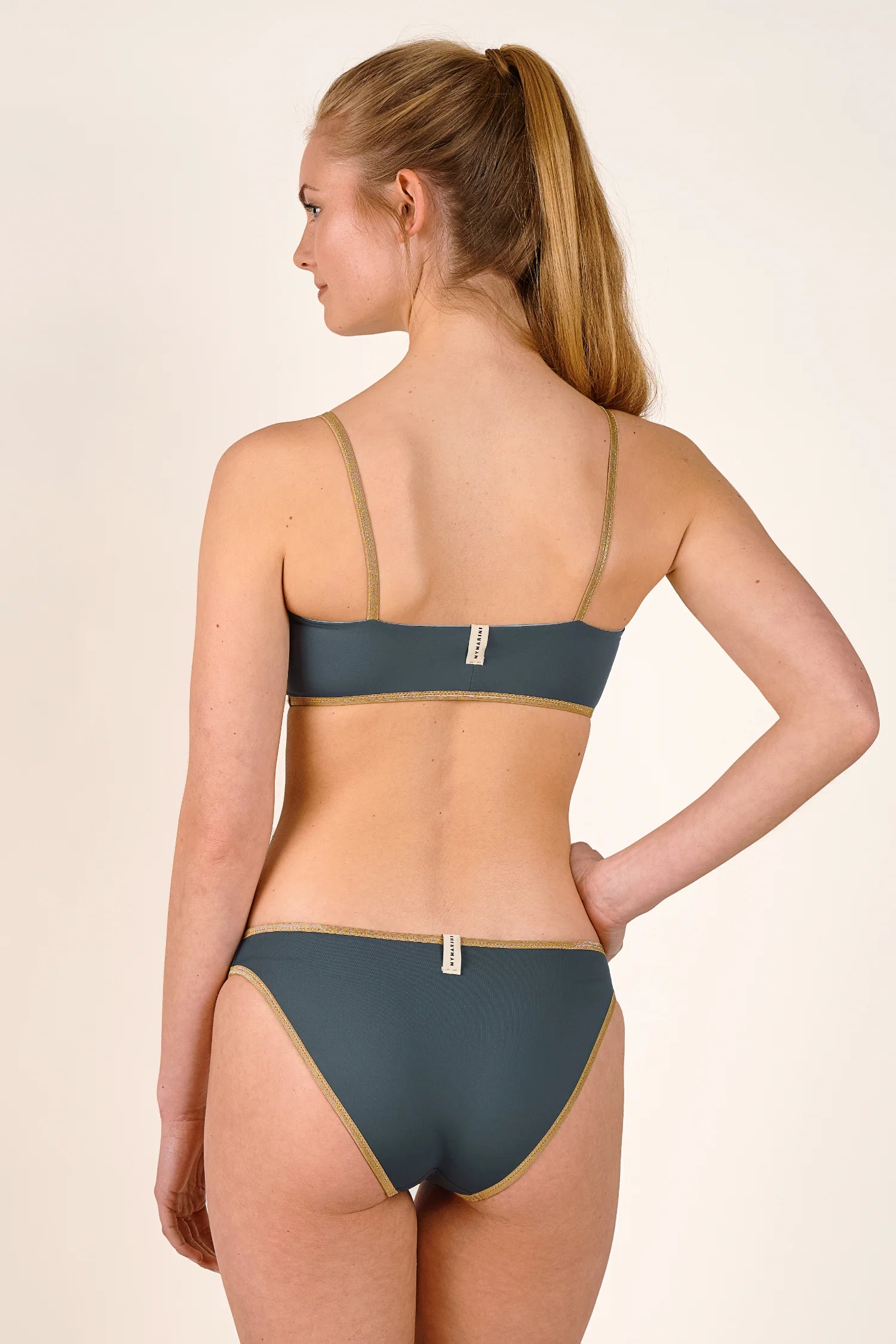 mymarini-sunny-set-crystal-grey-bikini-bralette-mit-shine-trim image 7