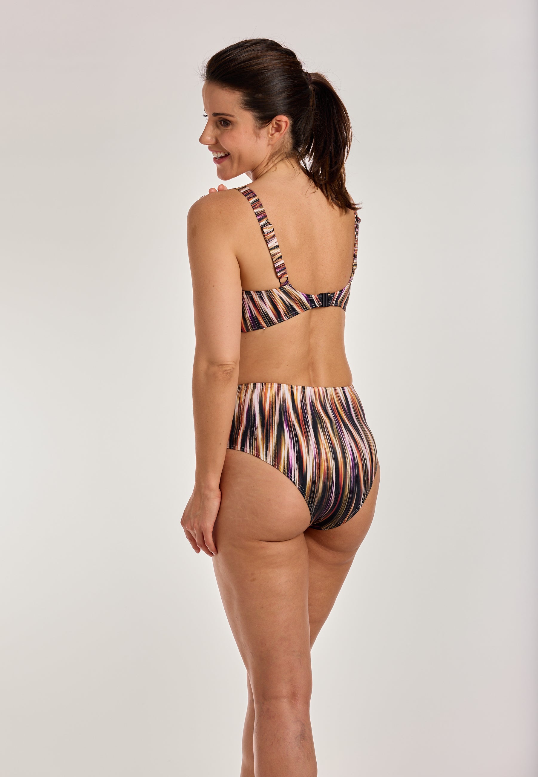 sunflair-bronze-glow-high-waist-bikini-set-sunset-print image 4