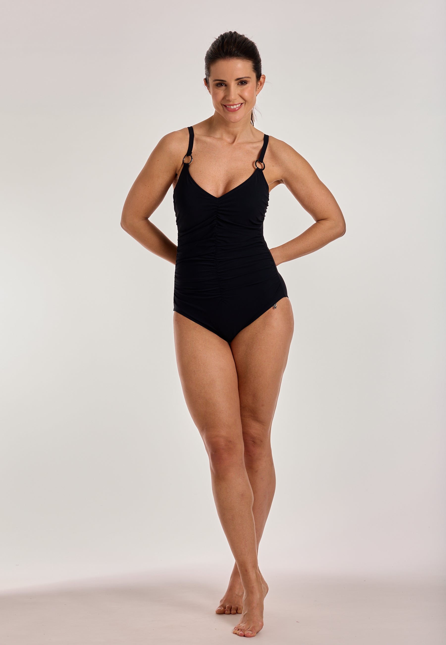 opera-black-embrace-shape-badeanzug-mit-tiefem-r-cken image 3