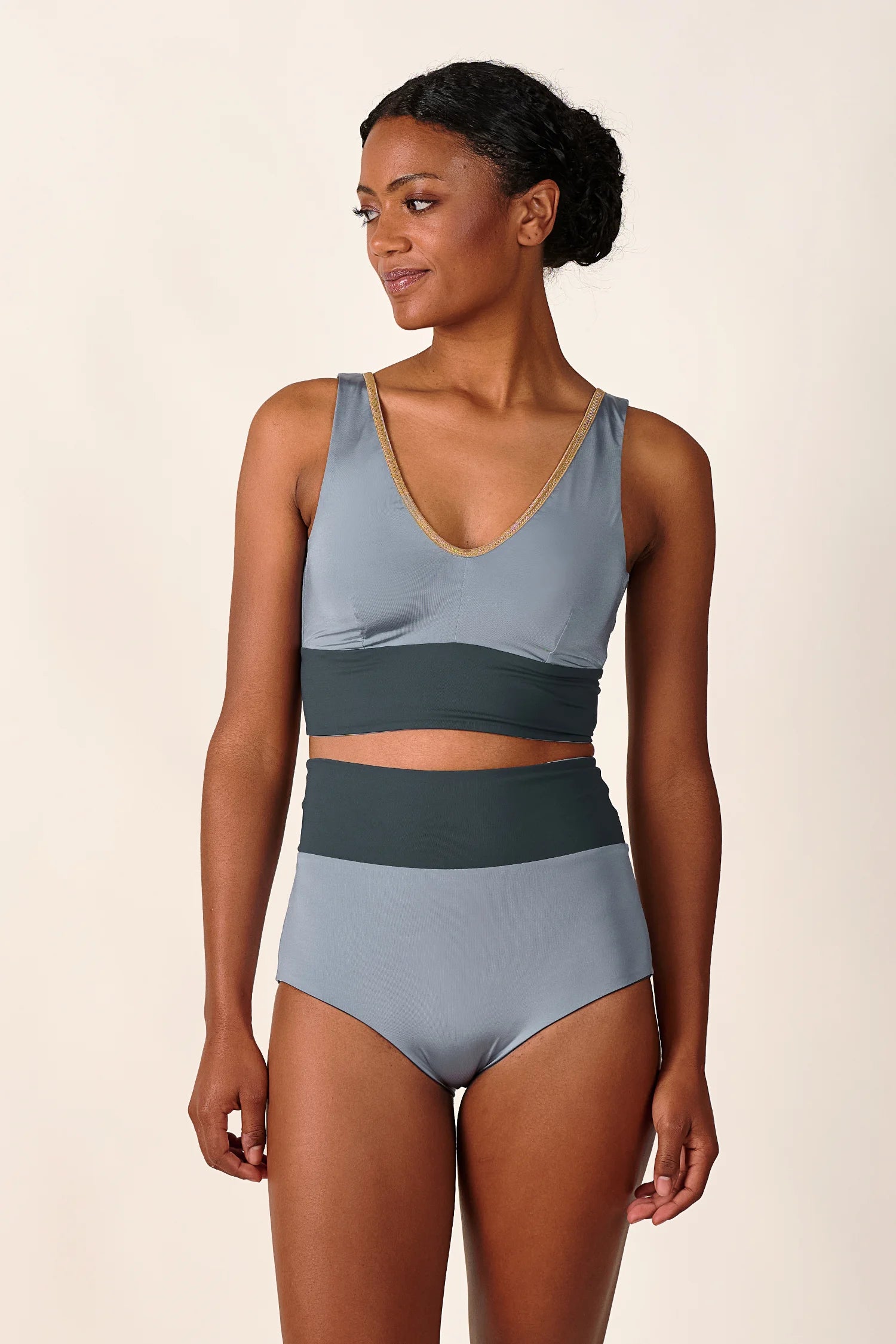 mymarini-surf-shorts-classic-shine-bikinihose-highwaist-shimmer image 4