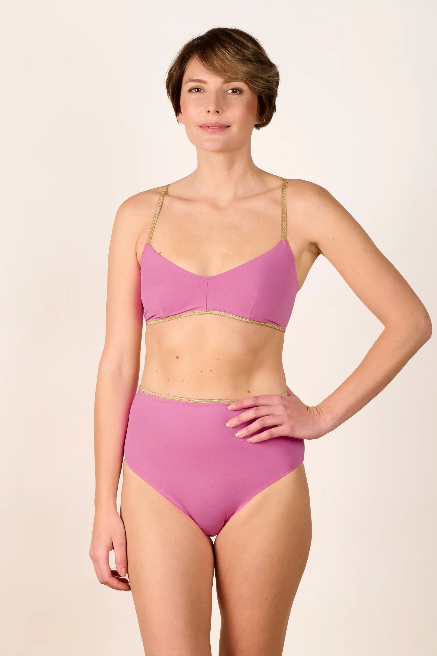 mymarini-highwaist-shorts-shine-memories-bikinihose-goldband-pink-bronze image 2