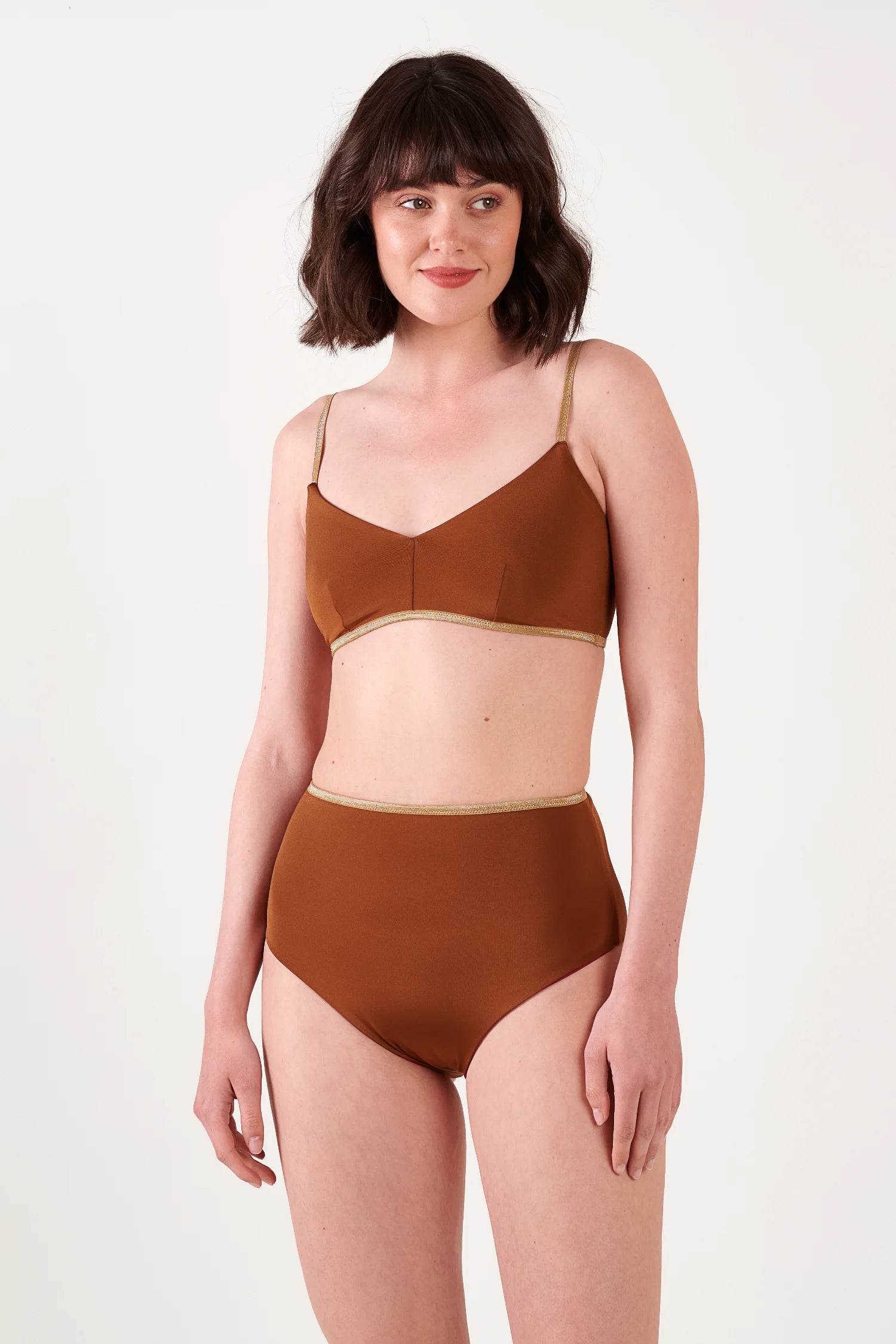 mymarini-highwaist-shorts-shine-highwaist-bikinihose-goldtrim image 4